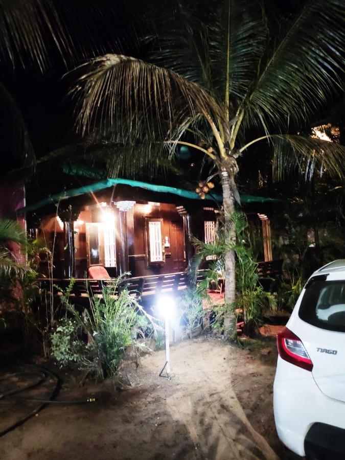 Casa Fiesta Hotel Palolem Exterior photo